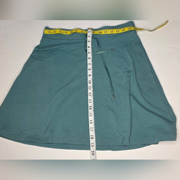Alpine Blue golf Skirt large, good condition - Picture 3 of 6